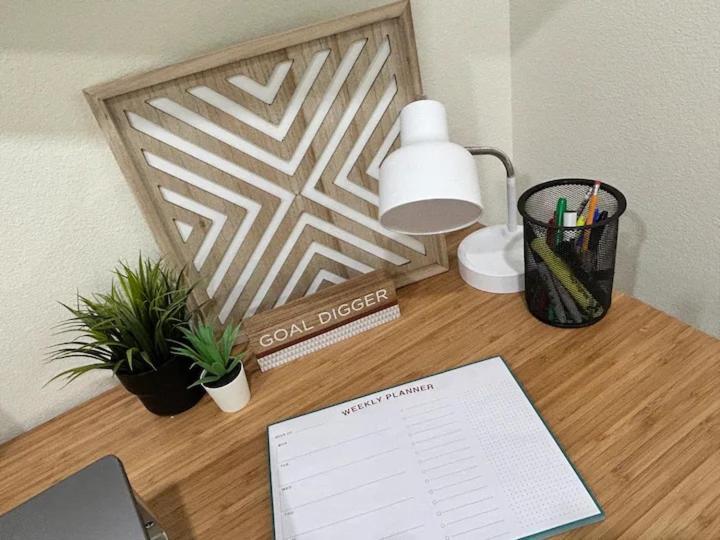 Serene Modern Home Backdoor With Great Wifi, Games, Movies, Patio Seating And Bbq Easy Access To North Joshua Tree National Park In 10 Minutes تونتي ناين بالمز المظهر الخارجي الصورة