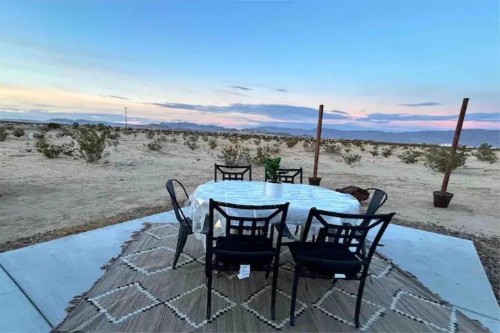 Serene Modern Home Backdoor With Great Wifi, Games, Movies, Patio Seating And Bbq Easy Access To North Joshua Tree National Park In 10 Minutes تونتي ناين بالمز المظهر الخارجي الصورة