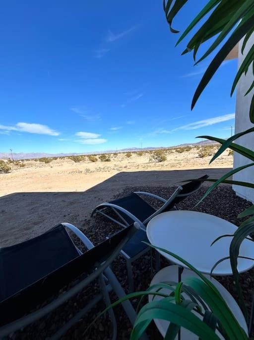 Serene Modern Home Backdoor With Great Wifi, Games, Movies, Patio Seating And Bbq Easy Access To North Joshua Tree National Park In 10 Minutes تونتي ناين بالمز المظهر الخارجي الصورة