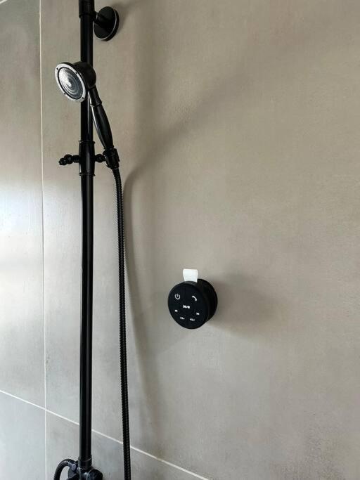 Serene Modern Home Backdoor With Great Wifi, Games, Movies, Patio Seating And Bbq Easy Access To North Joshua Tree National Park In 10 Minutes تونتي ناين بالمز المظهر الخارجي الصورة