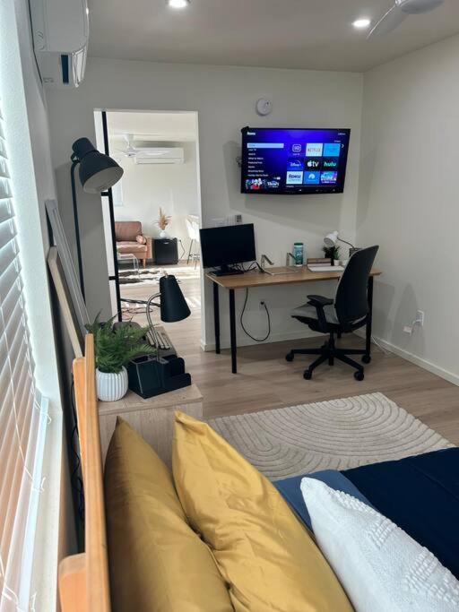 Serene Modern Home Backdoor With Great Wifi, Games, Movies, Patio Seating And Bbq Easy Access To North Joshua Tree National Park In 10 Minutes تونتي ناين بالمز المظهر الخارجي الصورة