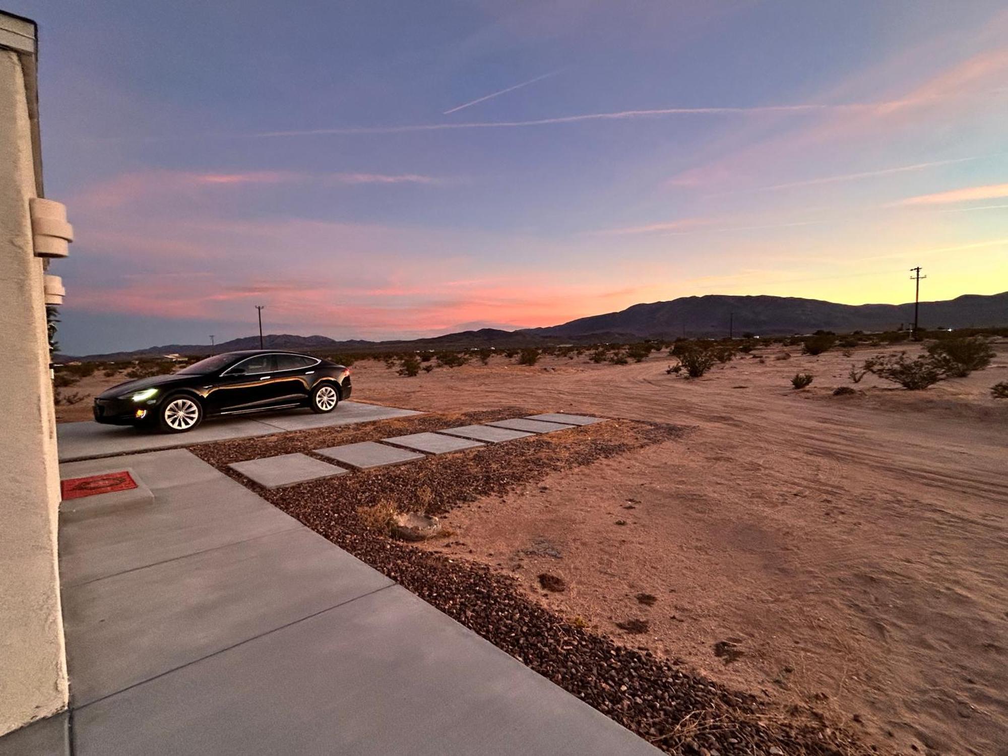 Serene Modern Home Backdoor With Great Wifi, Games, Movies, Patio Seating And Bbq Easy Access To North Joshua Tree National Park In 10 Minutes تونتي ناين بالمز المظهر الخارجي الصورة